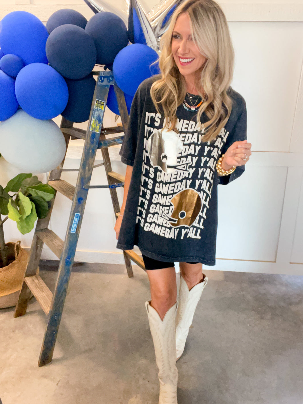 Buddy Love GAMEDAY Graphic Tee