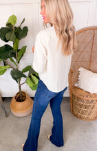 Load image into Gallery viewer, Ivory Long Sleeve Pleated Collar Top