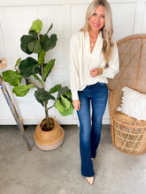 Load image into Gallery viewer, Ivory Long Sleeve Pleated Collar Top