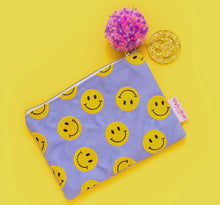 Load image into Gallery viewer, Smiley Face Pouch