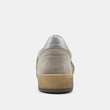 Load image into Gallery viewer, Salma Gold Sneakers