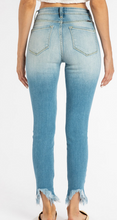 Load image into Gallery viewer, Laurence Light Wash Denim