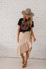 Load image into Gallery viewer, Rock N Rock Graphic Top