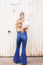 Load image into Gallery viewer, Gigi Super Flare