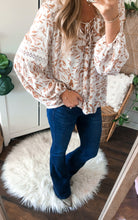 Load image into Gallery viewer, Claire Floral Top