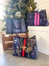 Load image into Gallery viewer, Neoprene Tote