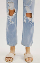 Load image into Gallery viewer, High Rise Slim Straight Light Wash Denim