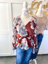 Load image into Gallery viewer, Gilli Brown Floral Peplum Top