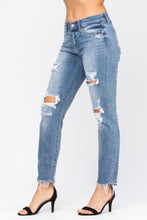 Load image into Gallery viewer, Mid-Rise Boyfriend Denim