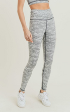 Load image into Gallery viewer, Sara Sandstorm Leggings